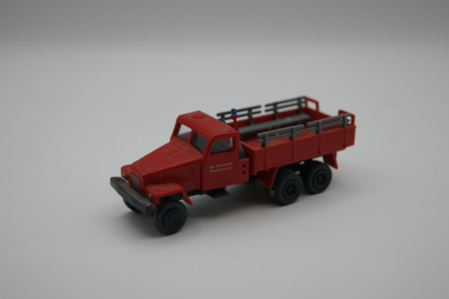 s.e.s. Robur LO 3000 Feuerwehr Groß-Kroitzsch Pritsche 1:87 H0 DDR OVP