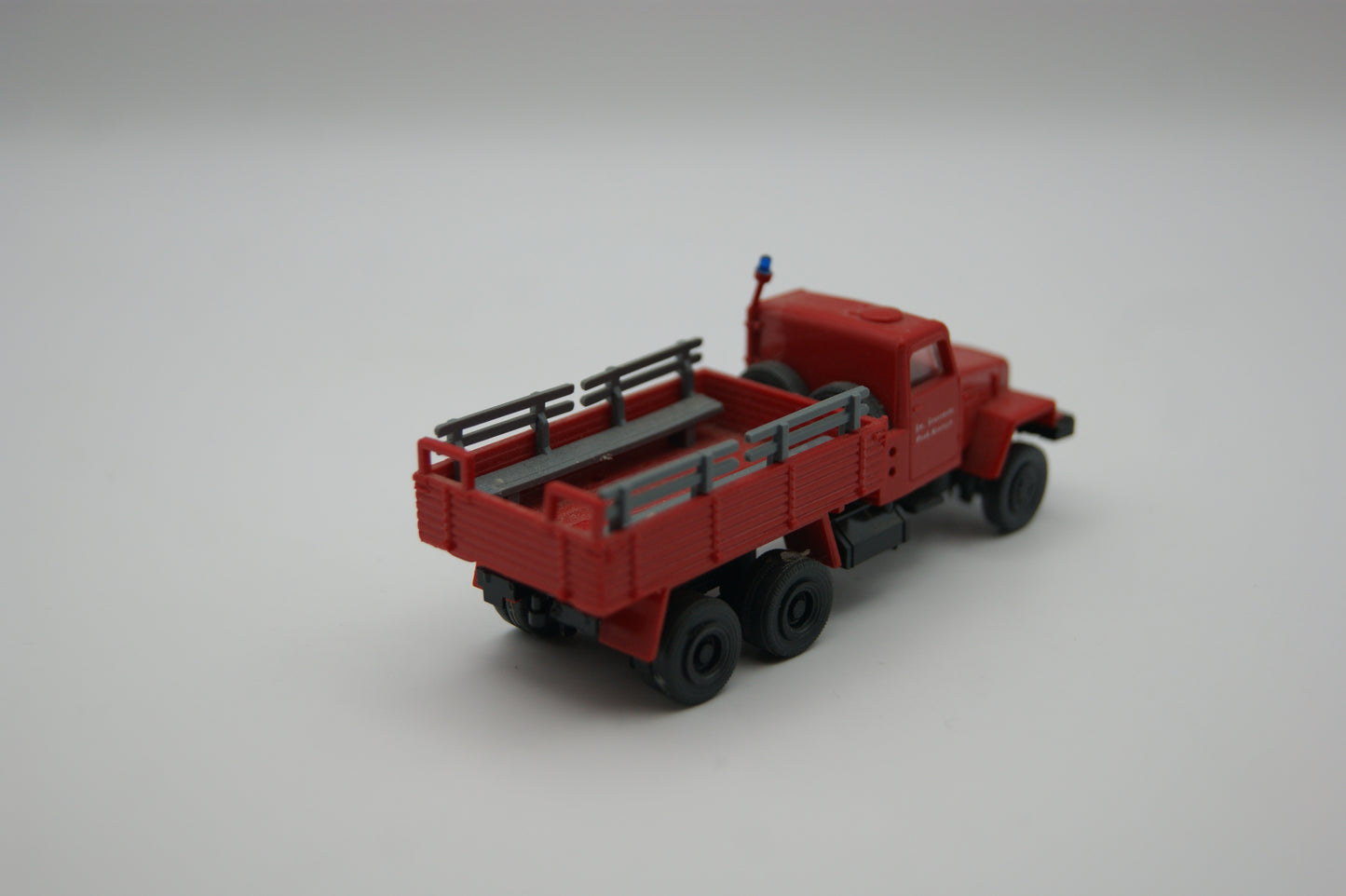 s.e.s. Robur LO 3000 Feuerwehr Groß-Kroitzsch Pritsche 1:87 H0 DDR OVP