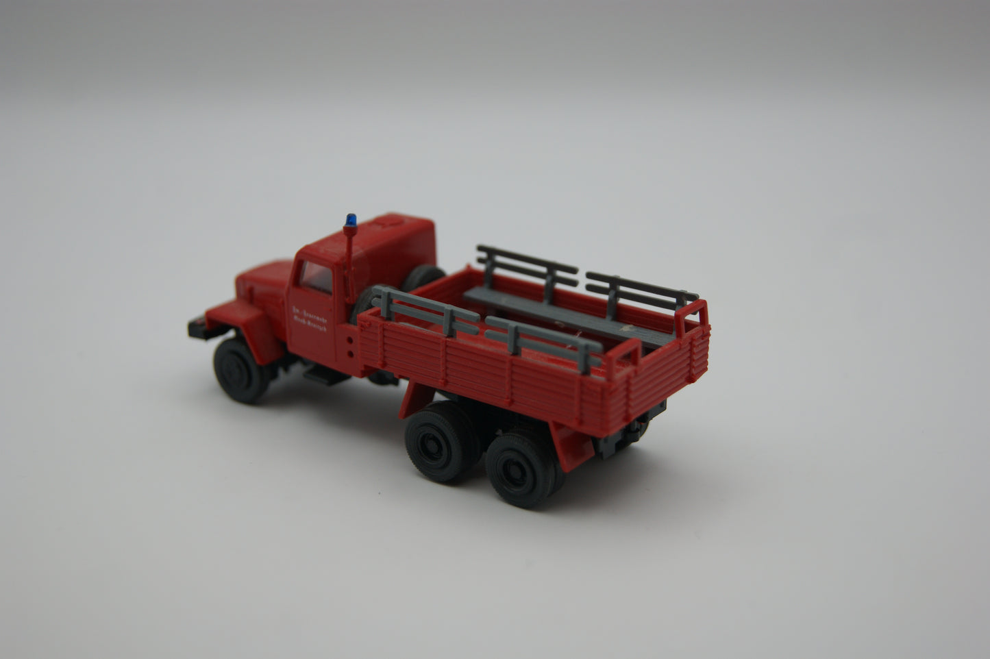 s.e.s. Robur LO 3000 Feuerwehr Groß-Kroitzsch Pritsche 1:87 H0 DDR OVP