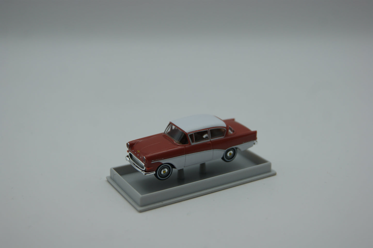 Brekina 20015 Opel Rekord P1 Limousine braunrot weiß 1:87 H0 OVP