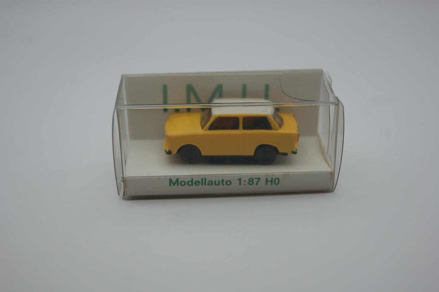 I.M.U. Trabant 601 gelb 1:87 H0 Modellauto Berlin DDR Oldtimer OVP