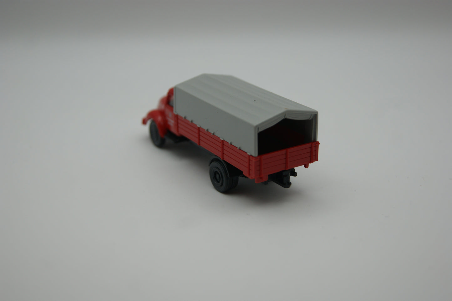 s.e.s. 14950003 Magirus Feuerwehr Berlin Pritsche Plane 1:87 H0 OVP