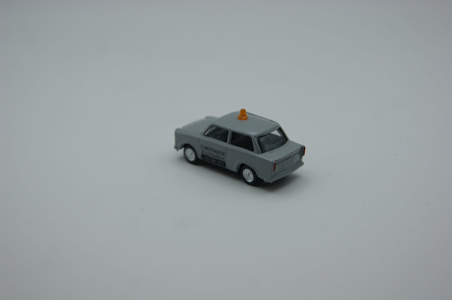 s.e.s. Trabant 601 Schwertransport Begleitfahrzeug LAST Gera 1:87 H0 OVP