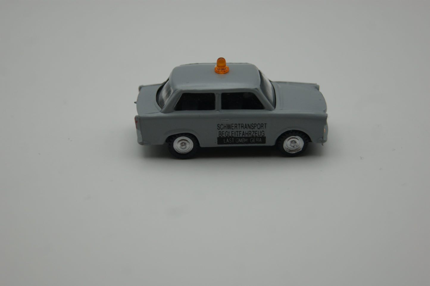 s.e.s. Trabant 601 Schwertransport Begleitfahrzeug LAST Gera 1:87 H0 OVP