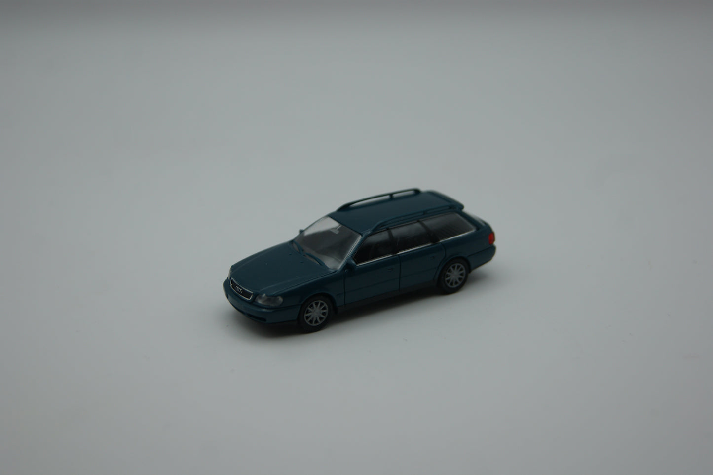 Rietze Audi 100 Avant C4 grün metallic Dachträger 1:87 H0 Audi OVP
