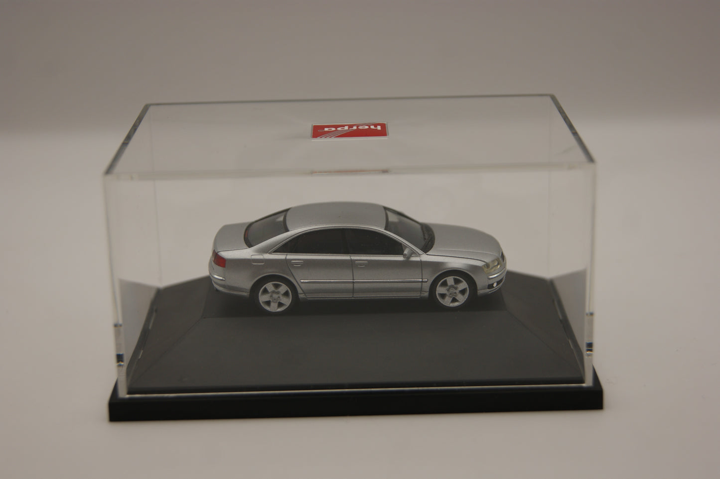 Herpa 101448 Audi A8 D3 Limousine silbermetallic 1:87 H0 OVP