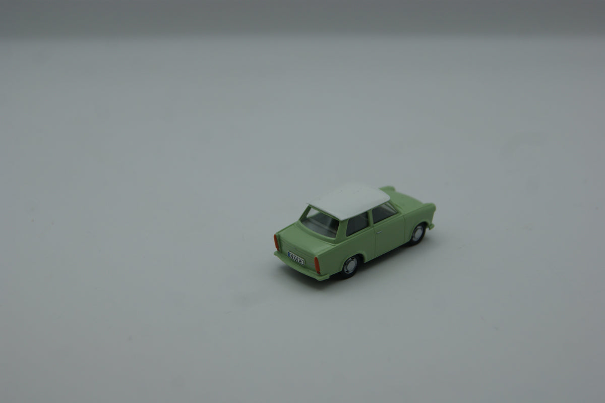 Busch 53106 Trabant P601 Limousine pastellgrün weißes Dach 1:87 H0 OVP