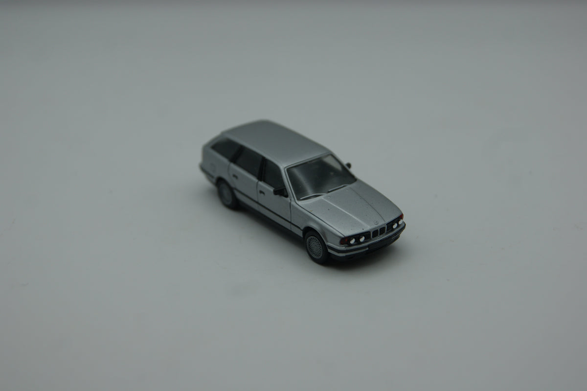 Herpa 030960 BMW 525i Touring E34 silbermetallic 1:87 H0 OVP