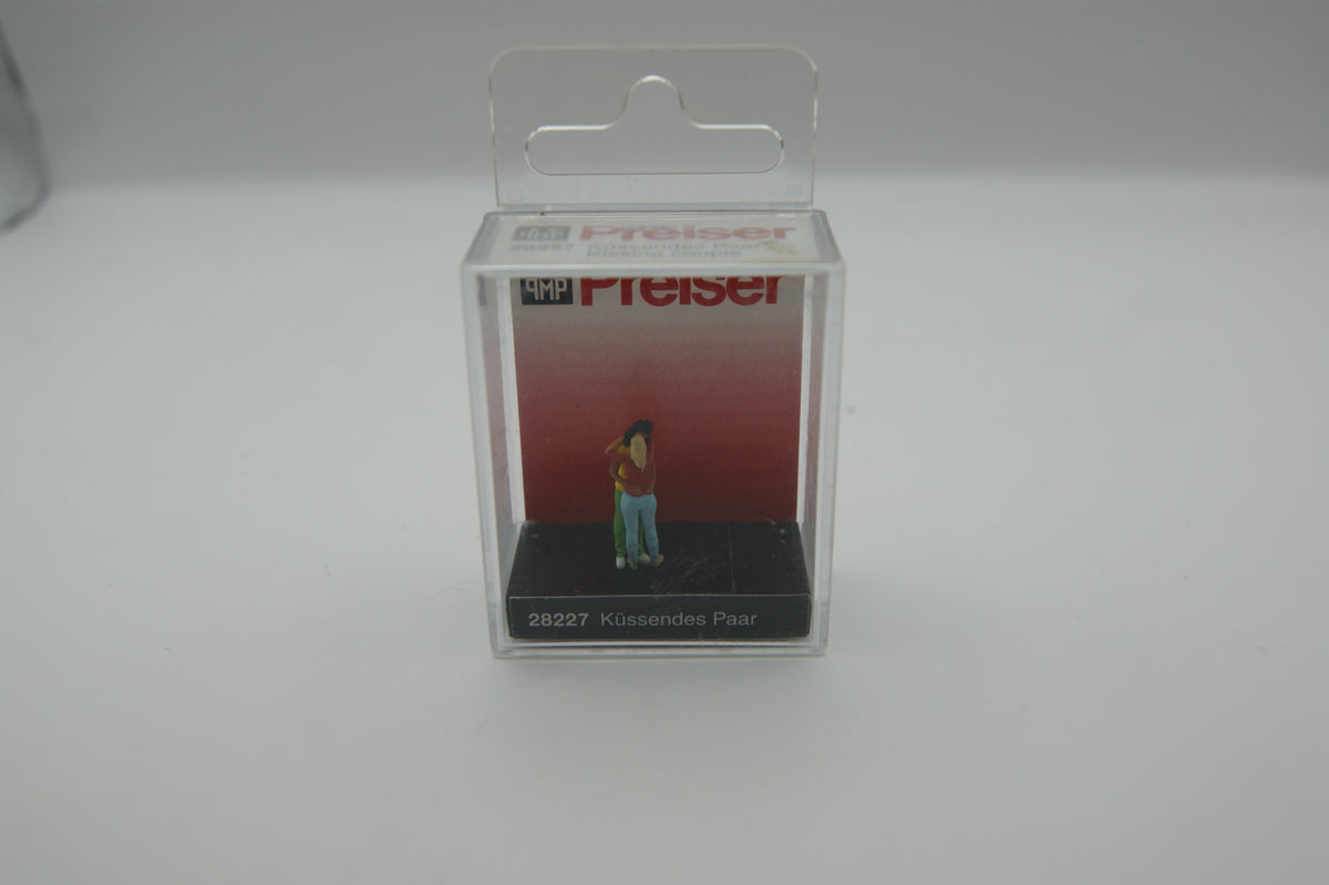 Preiser 28227 Küssendes Paar H0 1:87 handbemalt 2 Figuren OVP