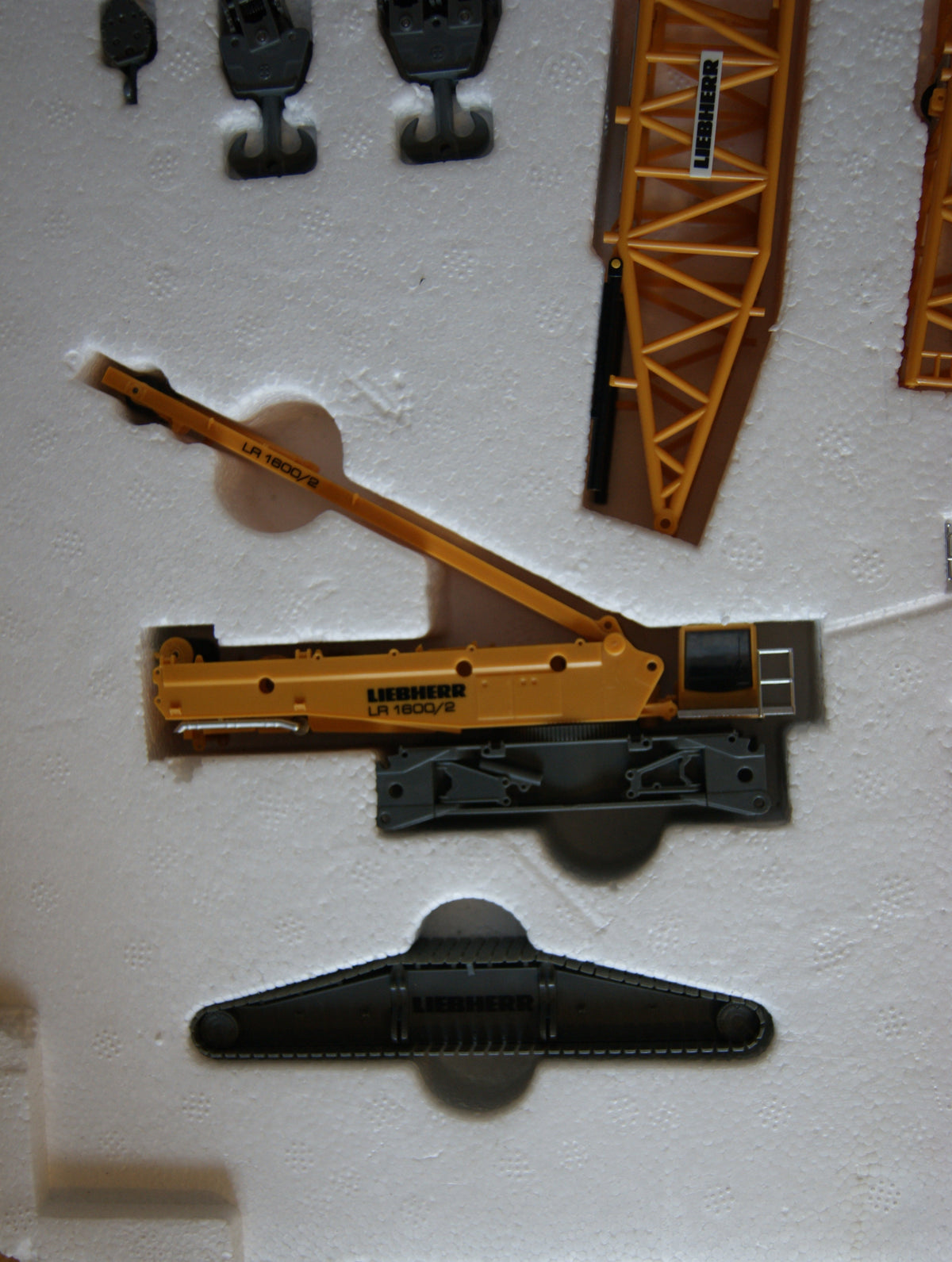Herpa 303545 Liebherr LR 1600/2 Raupenkran – 1:87 H0 – OVP – umfangreiches Zubehör