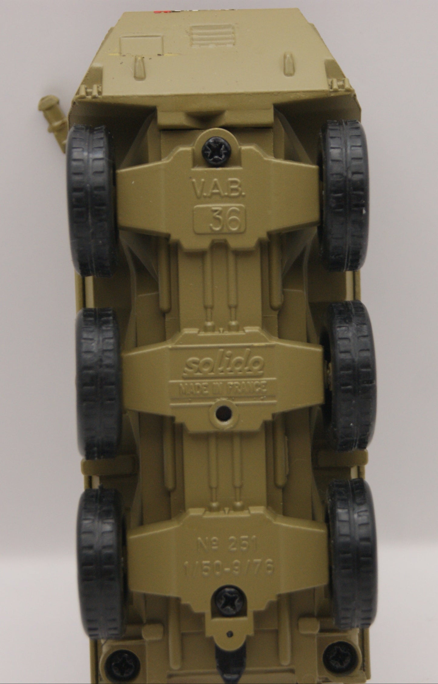 Solido VAB 6x6 IFOR Nr. 251 1:50 Militärfahrzeug Made in France