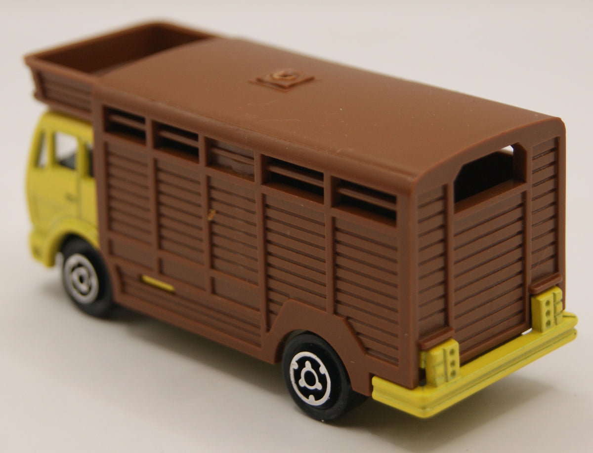 Majorette 254-213 Mercedes Viehtransporter Tiertransporter 1:100 mit 2 Tieren France