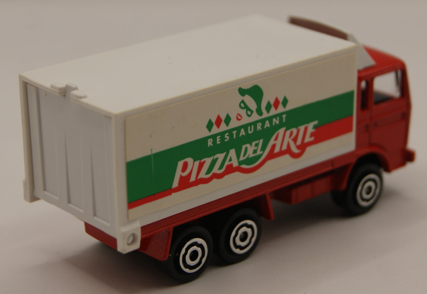 Majorette 265 Renault J Container Truck Pizza Del Arte 1:100 France Vintage