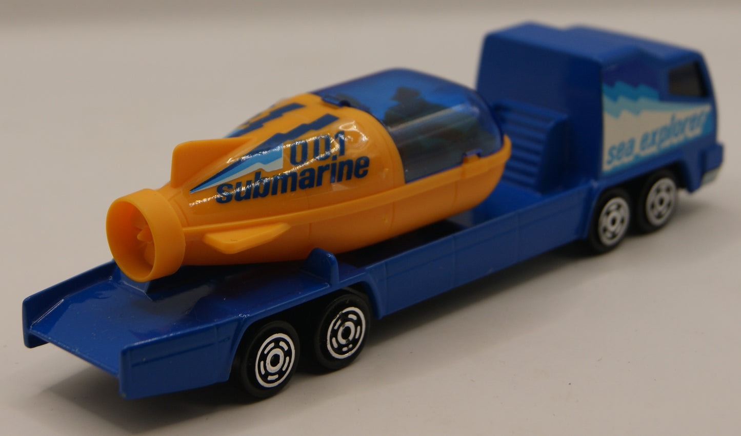Majorette Vintage Sea Explorer 001 Submarine Transporter Nr. 370 1:100 Made in France