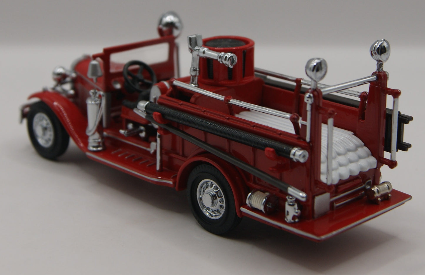 Matchbox Models of Yesteryear YFE09 1932 Ford AA Open Cab Fire Engine OVP 1:43