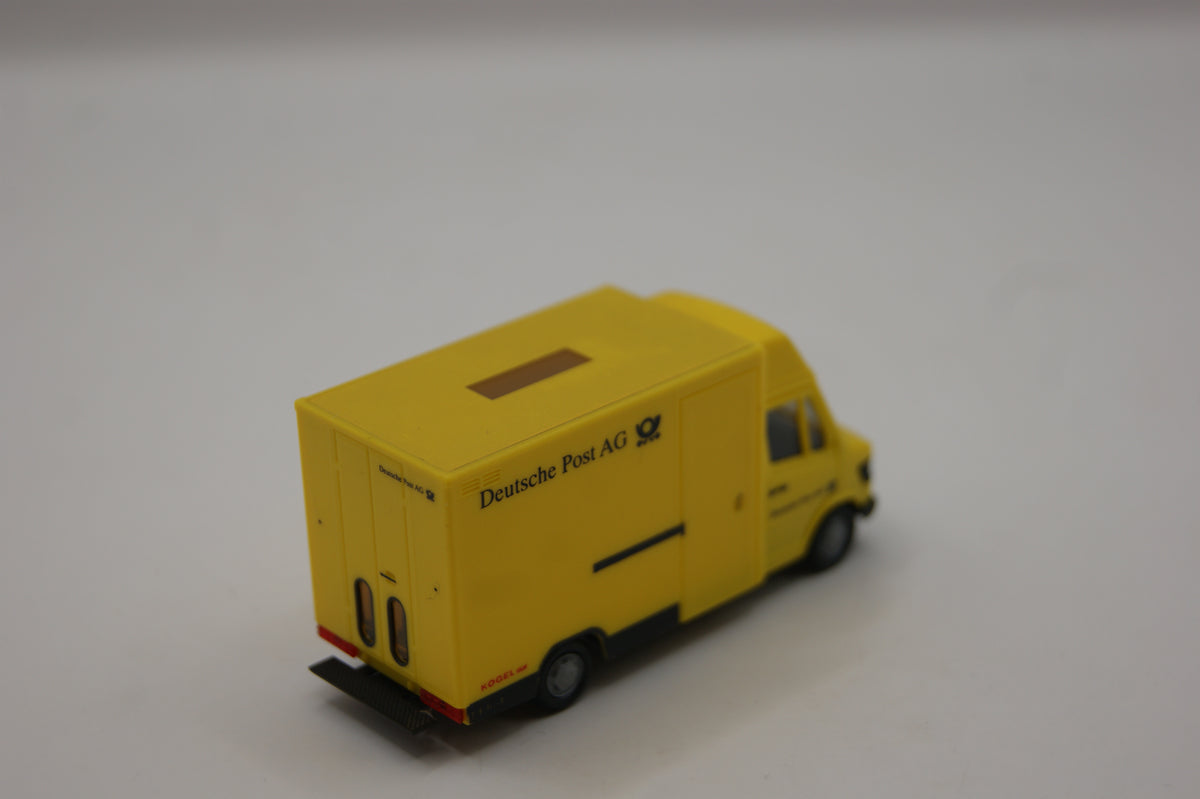 Herpa 042444 Mercedes-Benz 207 D Kögel Deutsche Post AG gelb H0 1:87