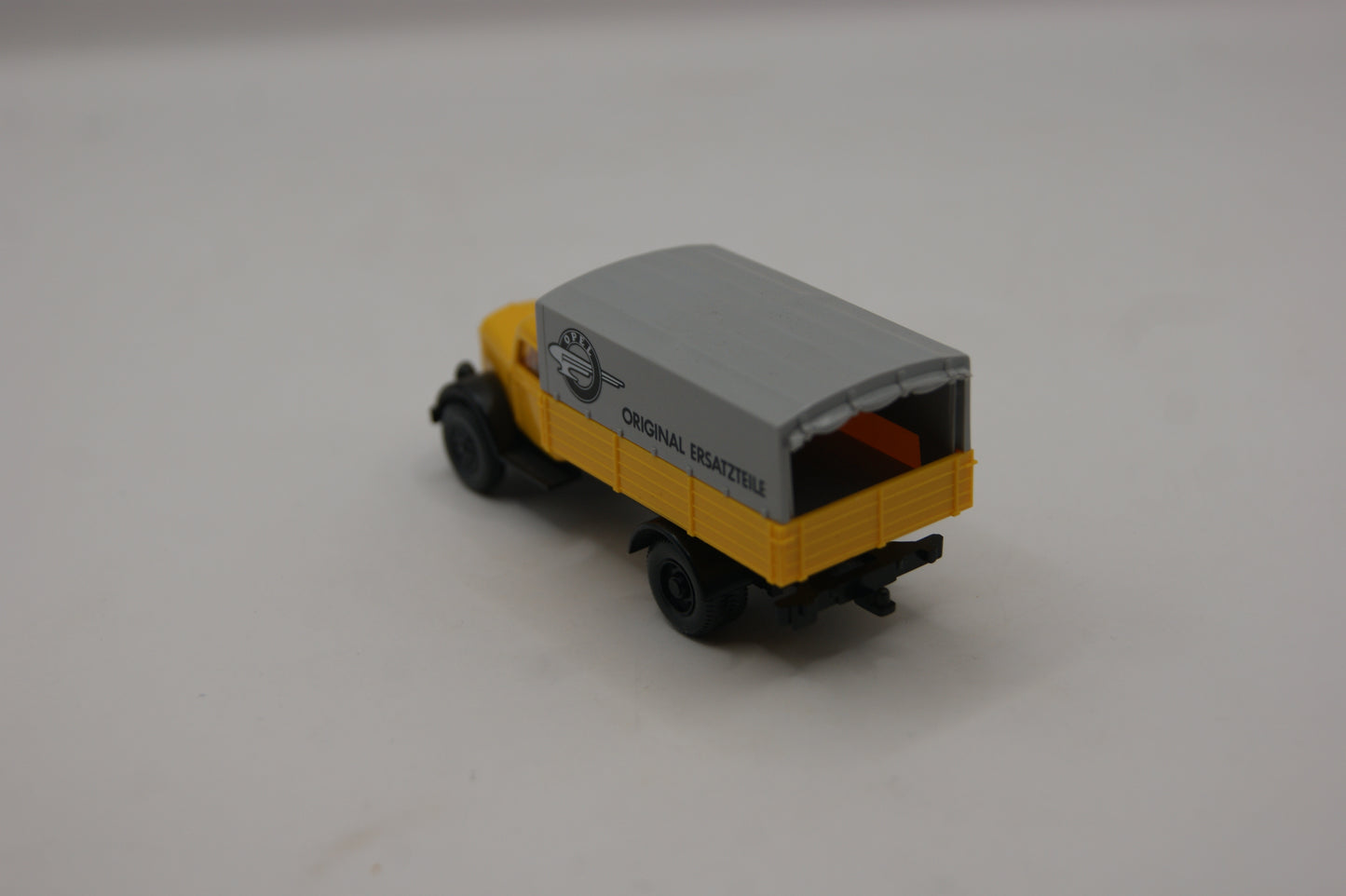Wiking 84001 Opel Blitz Pritschen-LKW „Original Ersatzteile“ gelb/grau H0 1:87 mit OVP