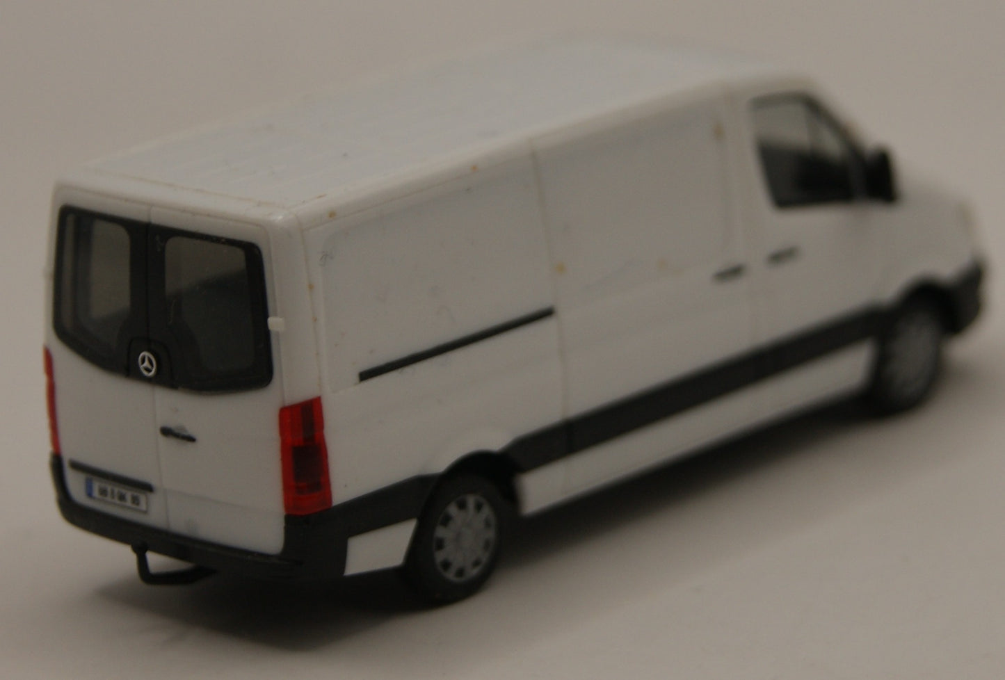 Herpa MiniKit Mercedes-Benz Sprinter Kasten Hochdach weiß H0 1:87 – Fahrerspiegel fehlt