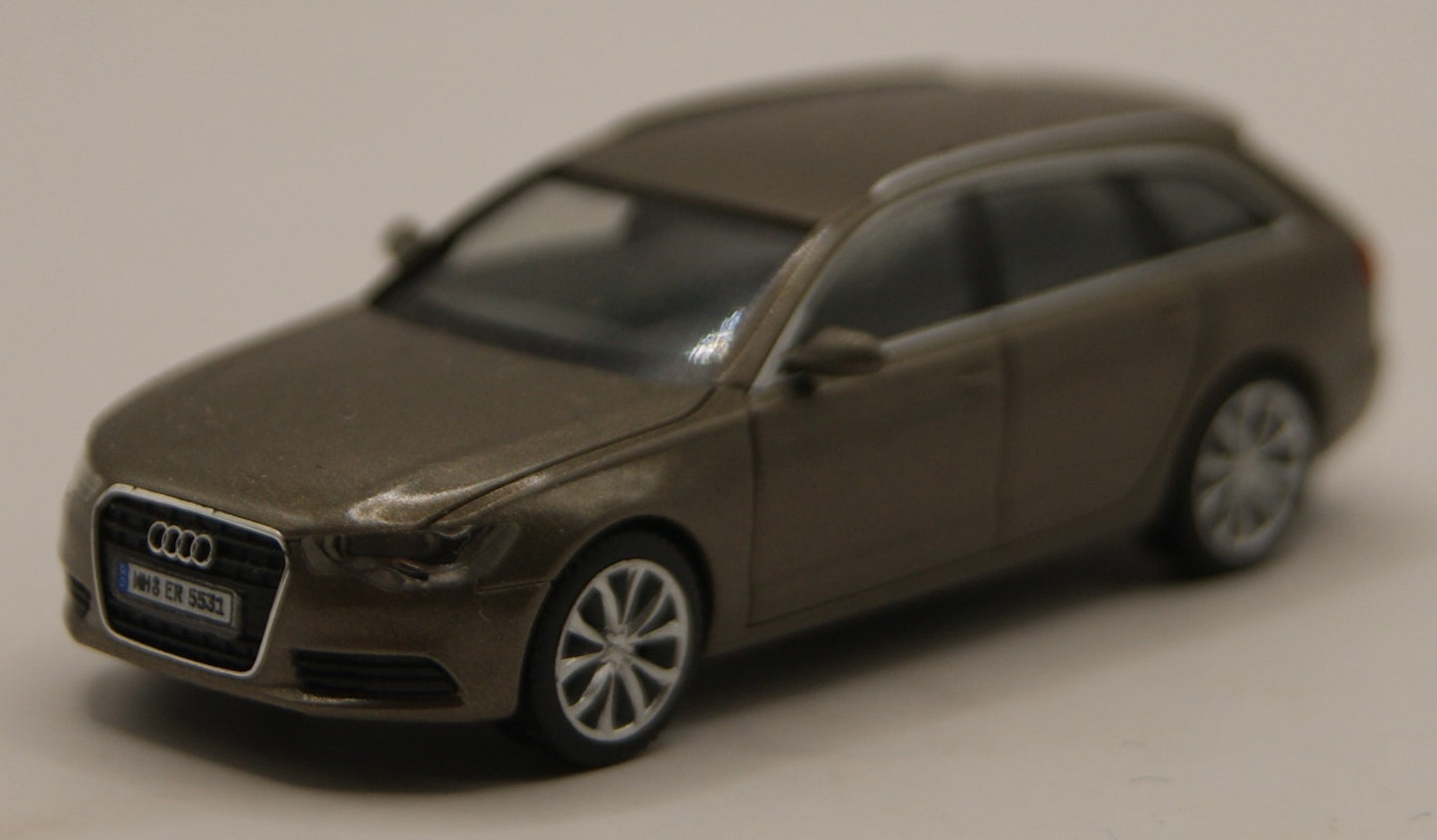 Herpa 034883 Audi A6 Avant C7 dakarbeige metallic H0 1:87