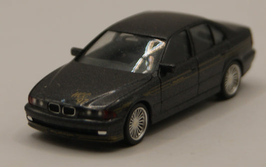Herpa 101790 BMW Alpina B12 5.7 E38 Limousine schwarz Golddekor H0 1:87