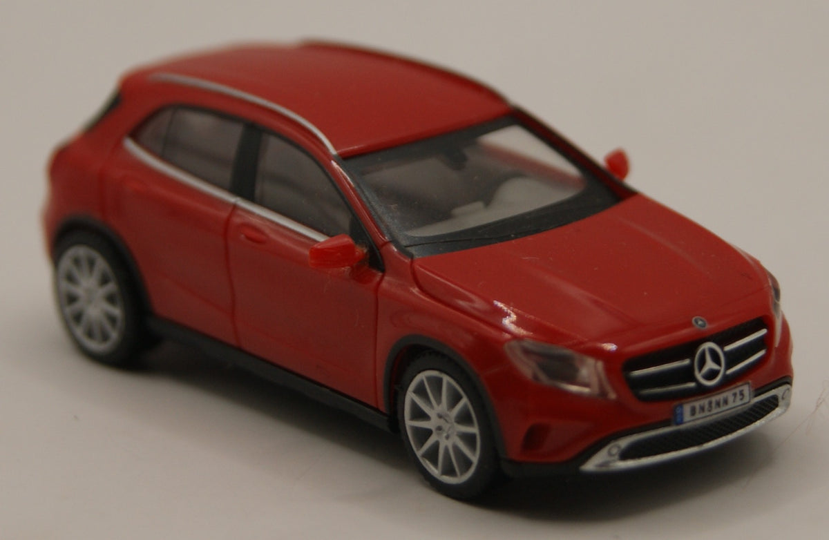 Herpa 907897 Mercedes-Benz GLA-Klasse X156 Jupiterrot Sondermodell H0 1:87