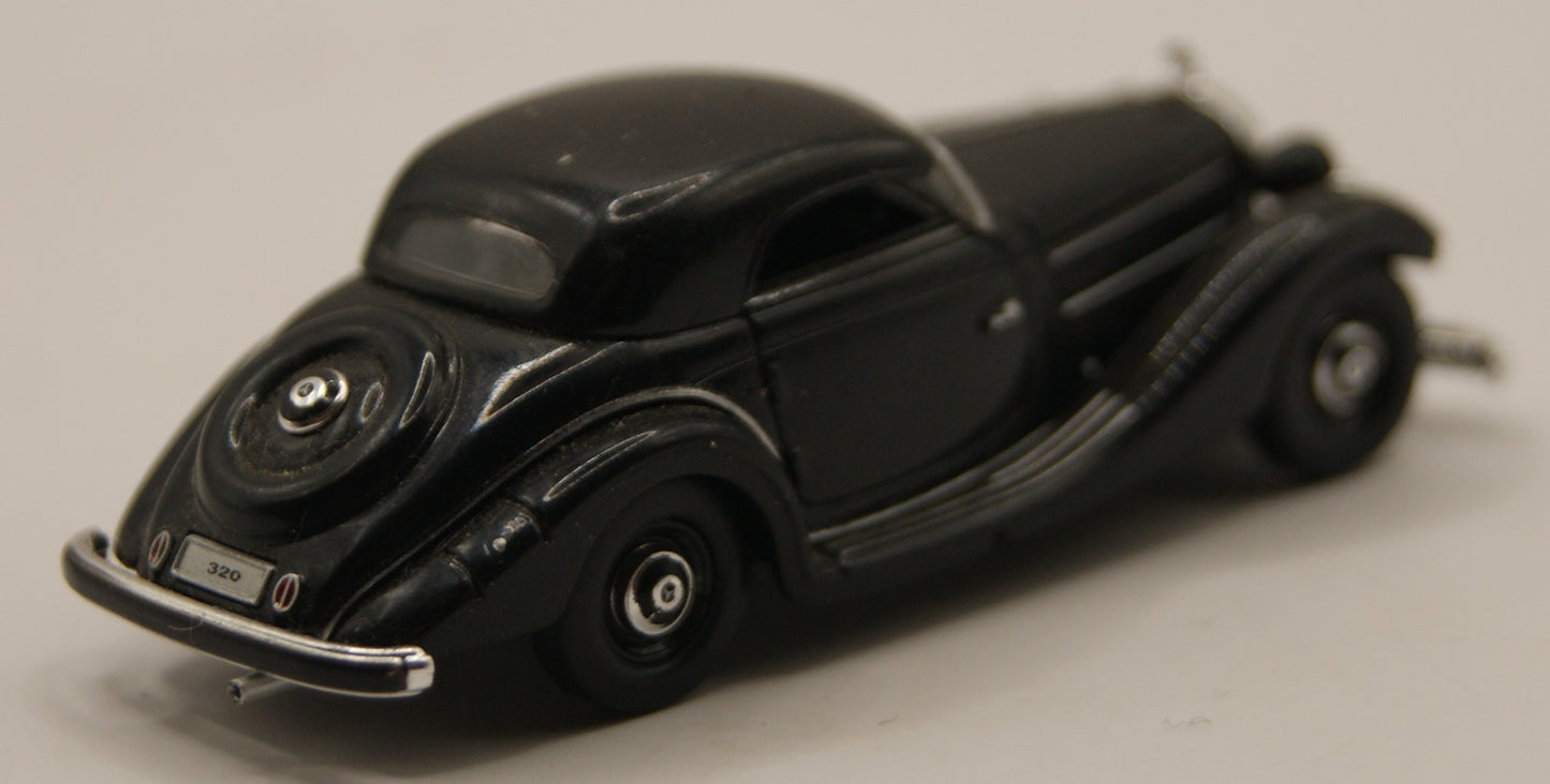 Mercedes-Benz 320 W142 Coupé – Ricko 1:87 – schwarz