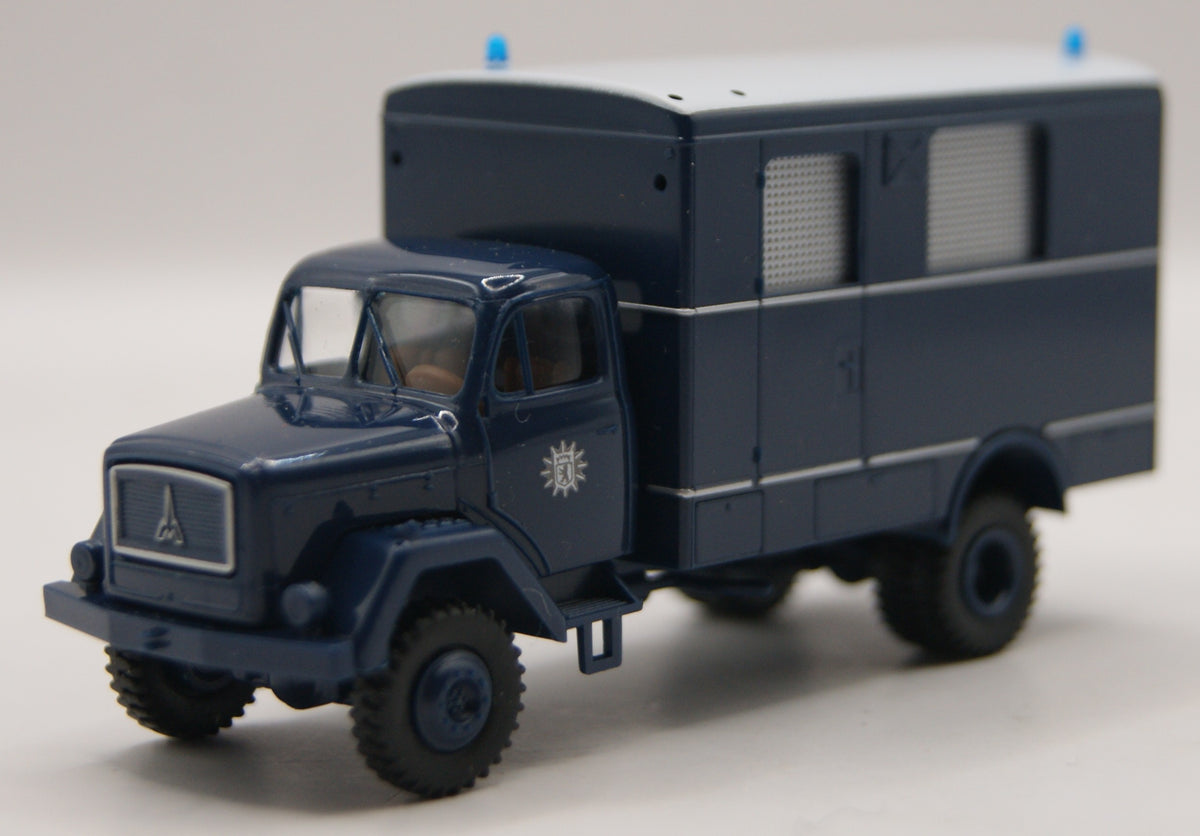 Brekina 46009 Magirus 125 Eckhauber Koffer „Polizei Berlin“ H0 1:87 OVP