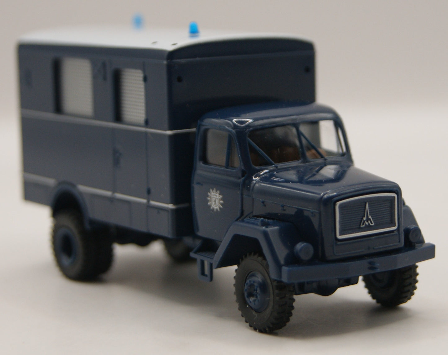 Brekina 46009 Magirus 125 Eckhauber Koffer „Polizei Berlin“ H0 1:87 OVP