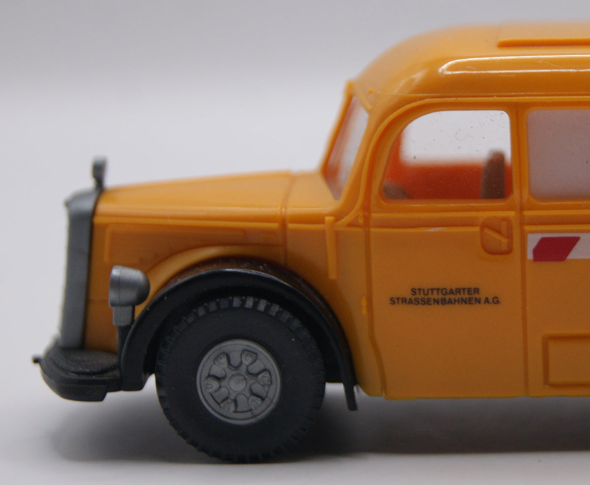 Brekina 5001 Mercedes-Benz O 5000 „Stuttgarter Straßenbahnen AG“ Arbeitsbus Orange H0 1:87 OVP
