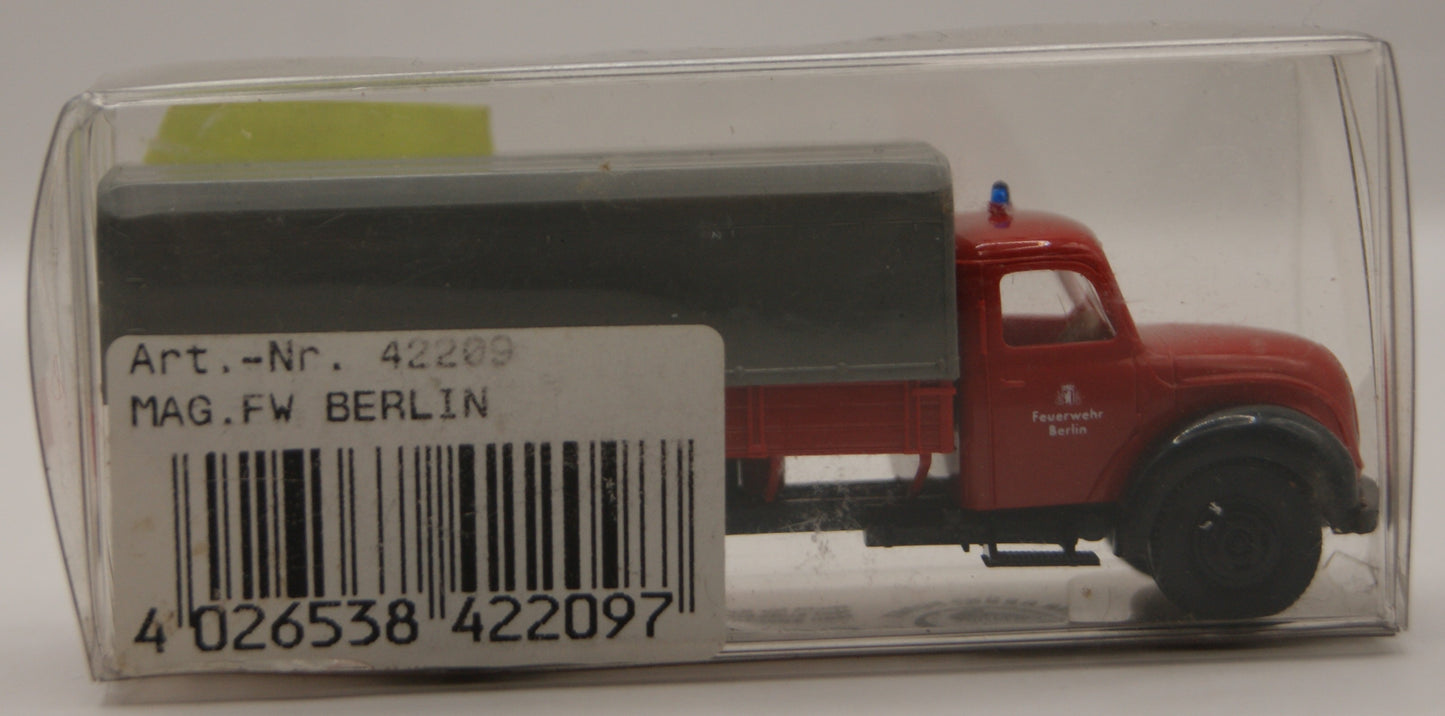 Brekina 42209 Magirus Mercur Pritsche/Plane „Feuerwehr Berlin“ H0 1:87 OVP