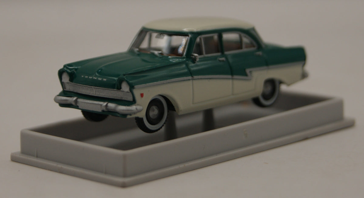 Brekina 19053 Ford Taunus 17M de Luxe grün/weiß 1:87 H0 Top Decoration OVP