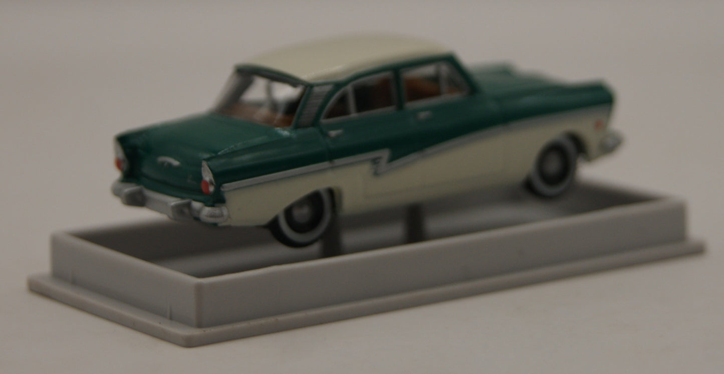Brekina 19053 Ford Taunus 17M de Luxe grün/weiß 1:87 H0 Top Decoration OVP