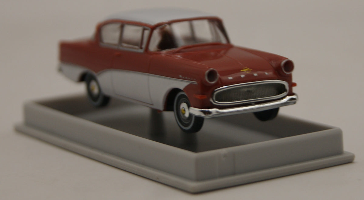 Brekina 20015 Opel Rekord P1 Limousine Braunrot/Weiß H0 1:87 OVP