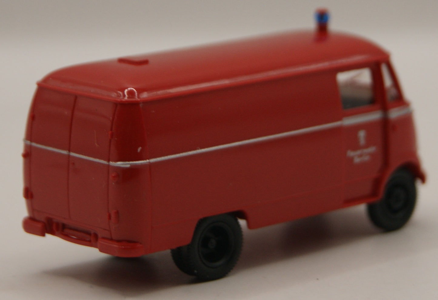 Brekina 36006 Mercedes-Benz L 319 GW Atemschutz „Feuerwehr Berlin“ 150 Jahre Sondermodell H0 1:87 OVP