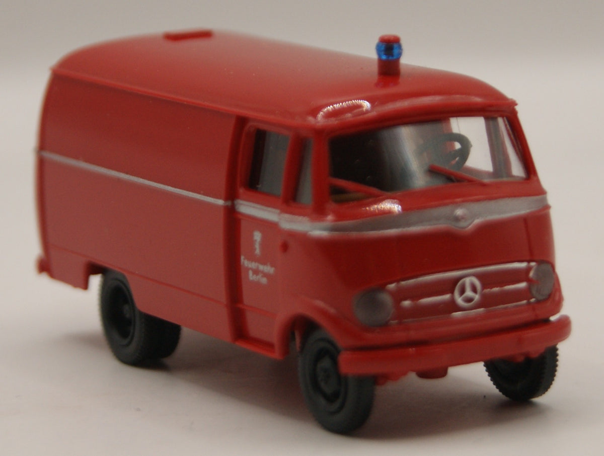 Brekina 36006 Mercedes-Benz L 319 GW Atemschutz „Feuerwehr Berlin“ 150 Jahre Sondermodell H0 1:87 OVP