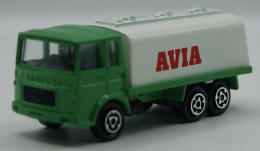 Majorette 245 Saviem Tankwagen AVIA grün/weiß 1:100 Vintage Made in France