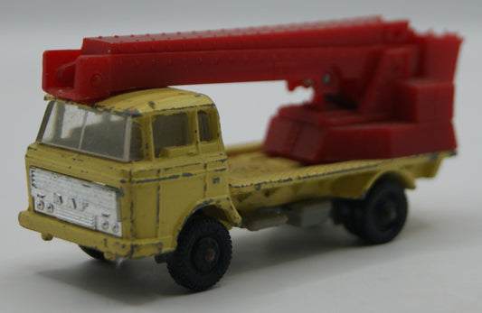 Majorette 228 Saviem Grue Kranwagen gelb/rot 1:132 Vintage Made in France