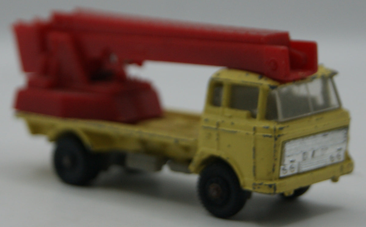Majorette 228 Saviem Grue Kranwagen gelb/rot 1:132 Vintage Made in France