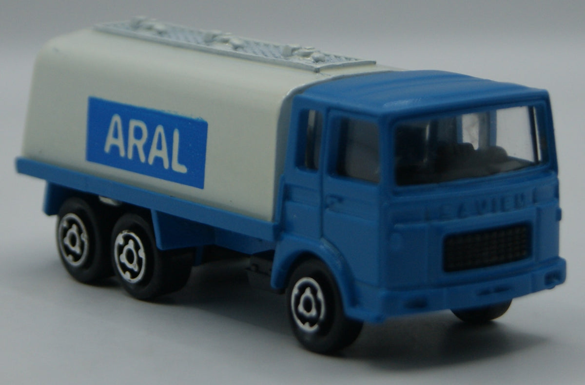 Majorette 245 Saviem SM Europe Tankwagen ARAL blau/weiß 1:100 Made in France