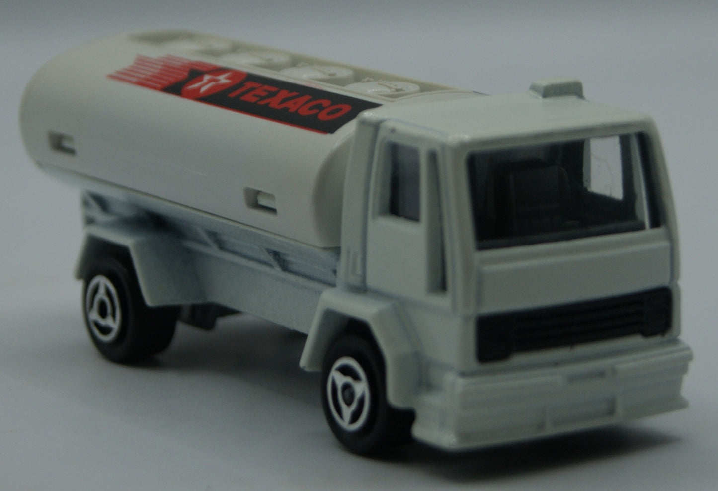 Majorette 245 Ford Cargo Tankwagen TEXACO weiß 1:100 Vintage Made in France