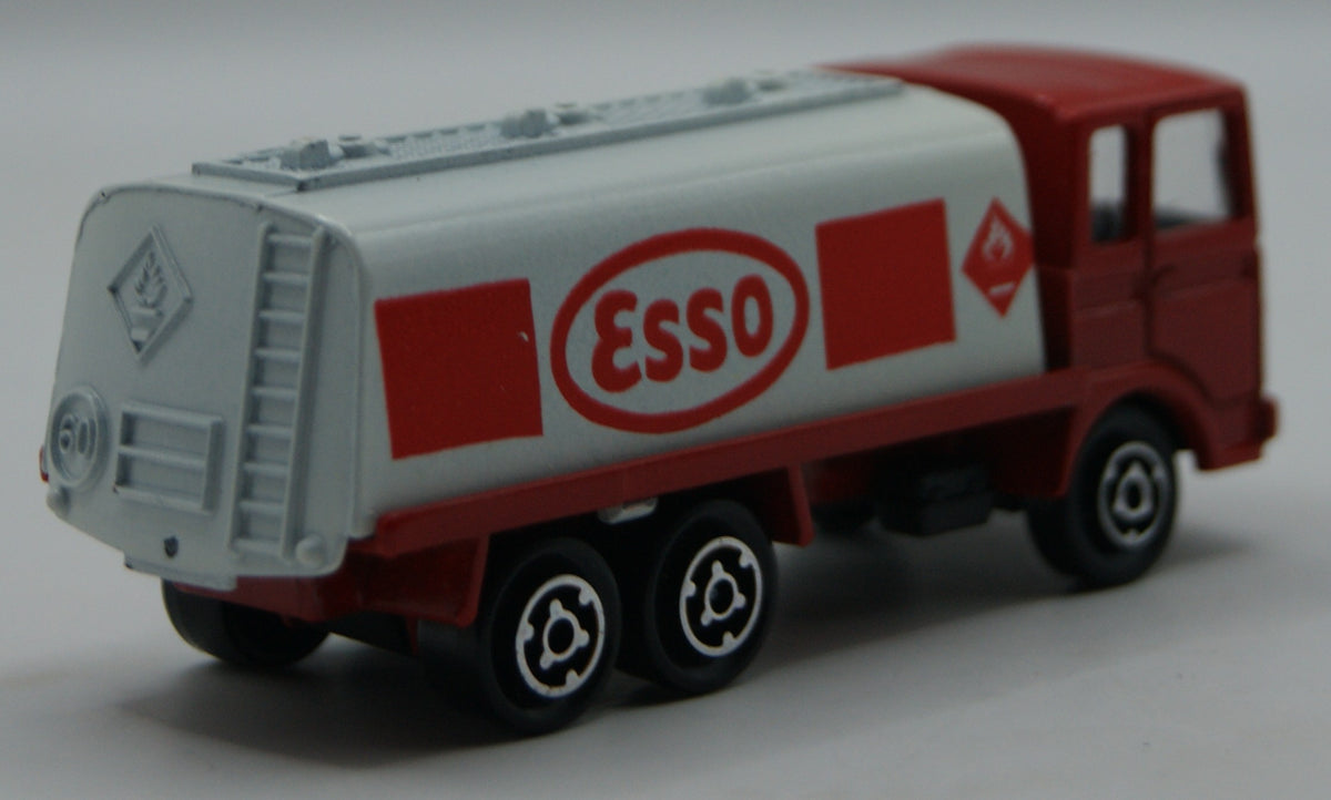 Majorette 245 Saviem SM Europe Tankwagen ESSO rot/weiß 1:100 Made in France