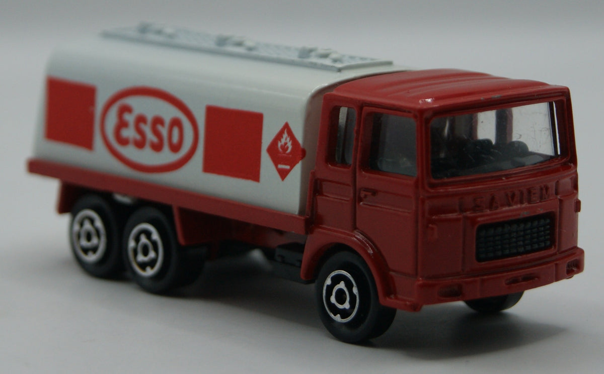 Majorette 245 Saviem SM Europe Tankwagen ESSO rot/weiß 1:100 Made in France