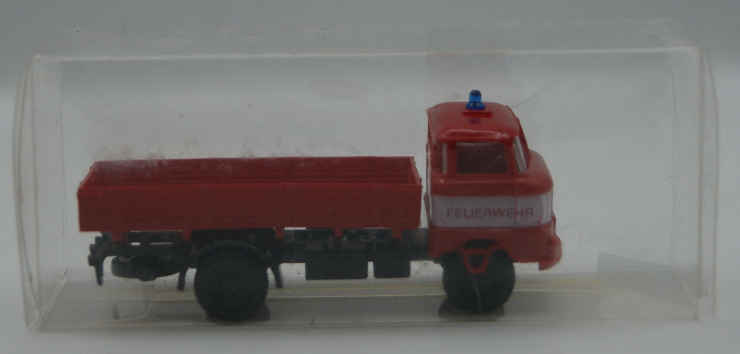 SES IFA W50 L Feuerwehr Pritschen-LKW rot 1:87 H0 DDR Modell mit Box