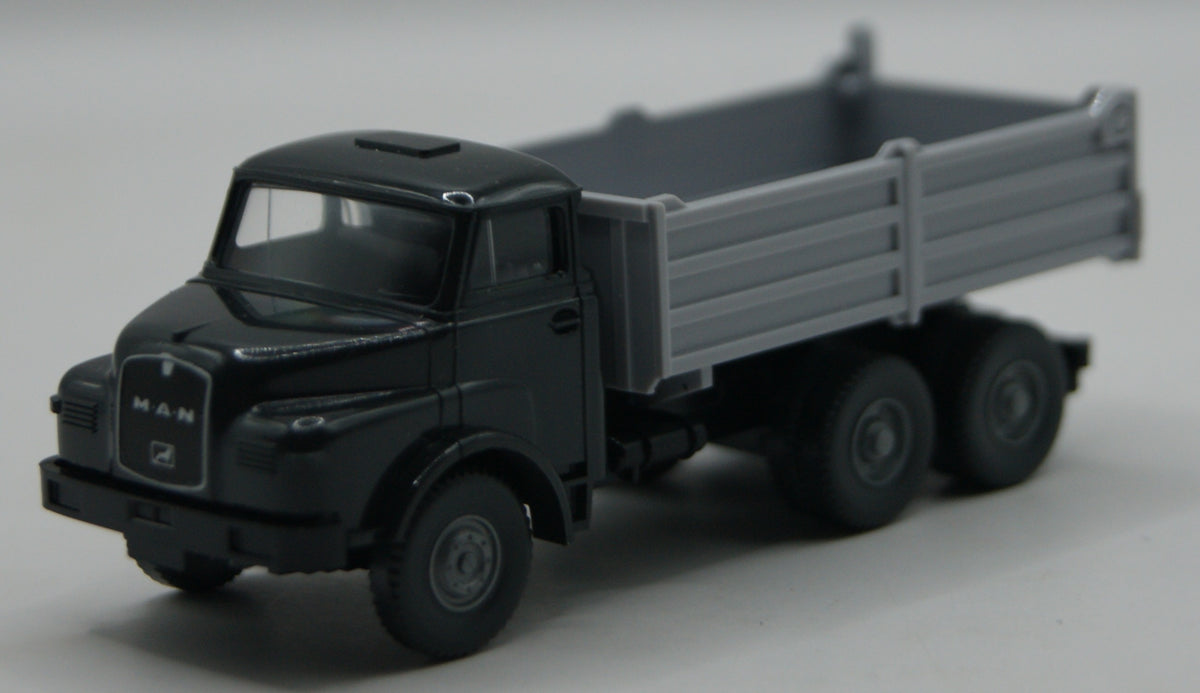 Wiking MAN 26.281 DHAK 6x6 Dreiseitenkipper Kipper 1:87 H0 OVP grau