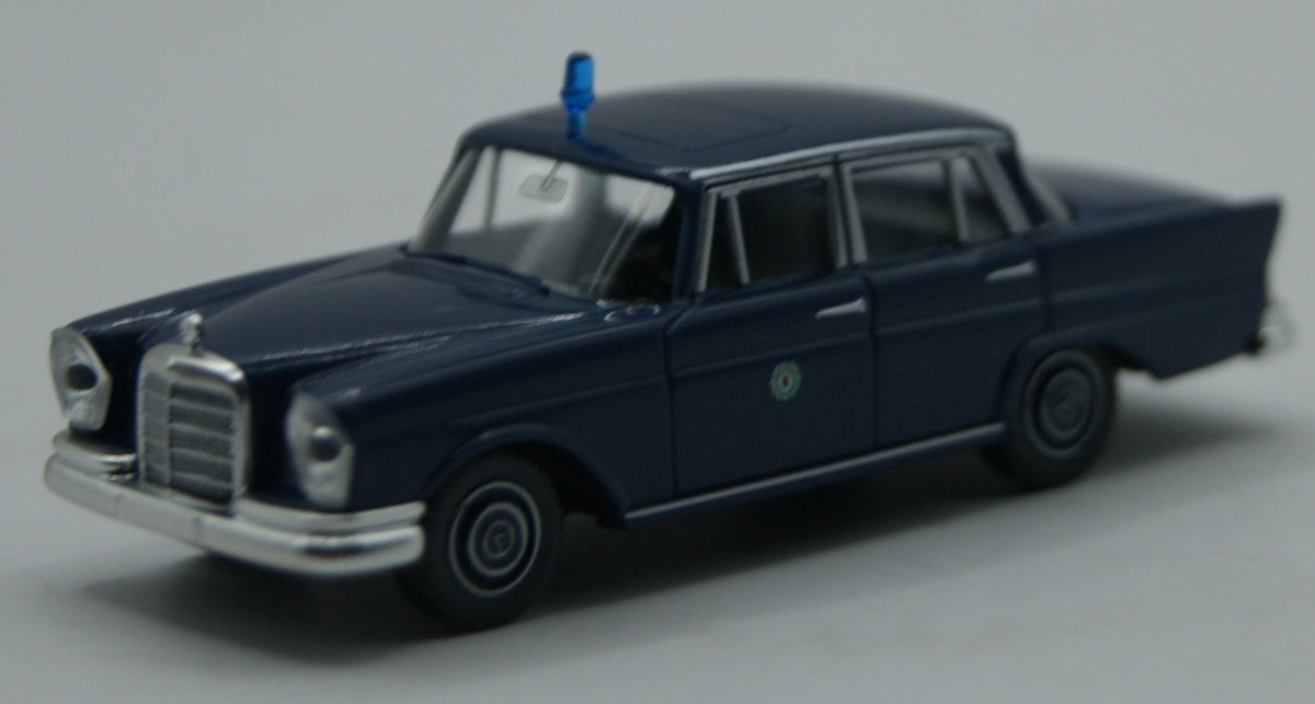 Wiking 864 06 29 Mercedes-Benz 220 S W111 Polizei Berlin 1:87 H0 OVP