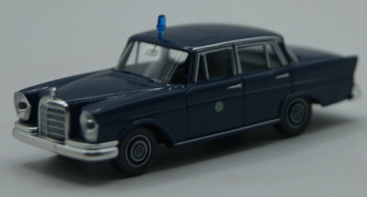 Wiking 864 06 29 Mercedes-Benz 220 S W111 Polizei Berlin 1:87 H0 OVP