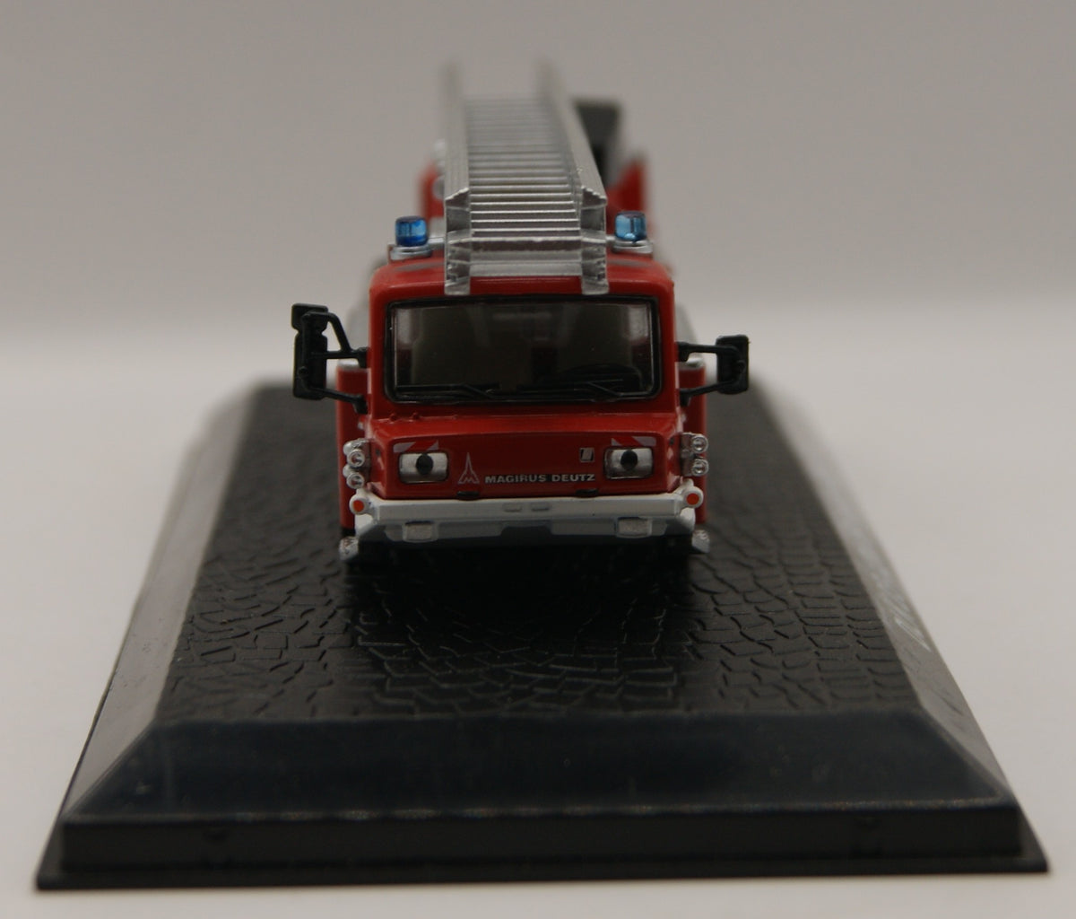 Atlas Iveco Magirus DLK 23-12 n.B. Feuerwehr Karlsruhe Drehleiter 1:72