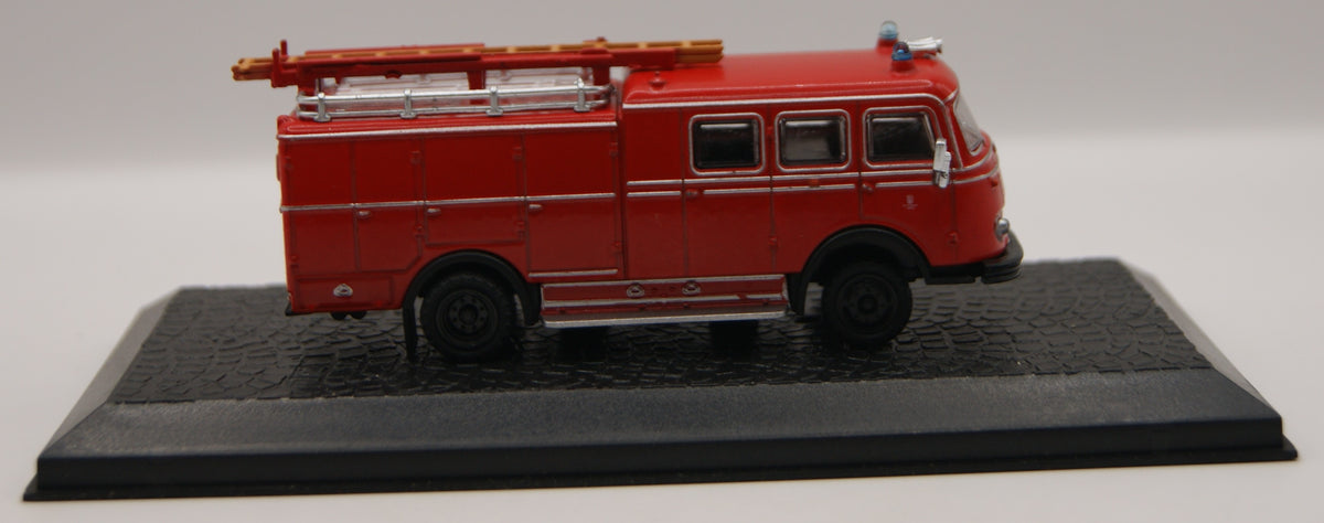 Atlas Mercedes-Benz LPF 311 LF 16 Feuerwehr Löschfahrzeug 1:72