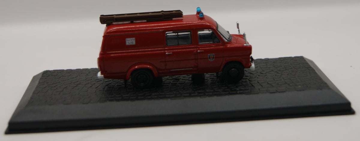 Atlas Ford Transit FT 130 TSF Feuerwehr Tragkraftspritzenfahrzeug 1:72