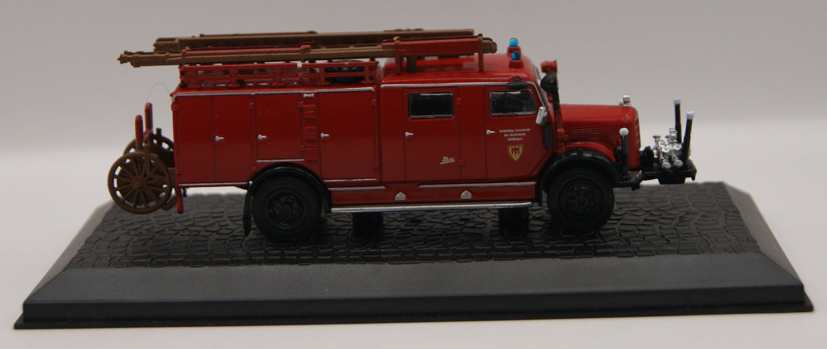 Atlas Mercedes-Benz LF 311/42 LF 16-TS Feuerwehr Löschfahrzeug 1:72